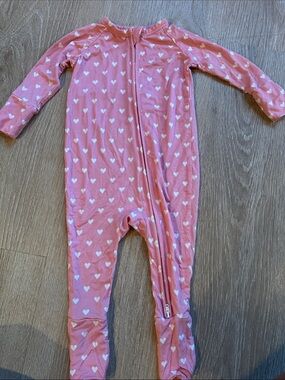 Silks heart footies